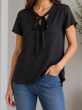 Harve Benard Black Tie-Neck Blouse | Size Medium | Short Sleeve